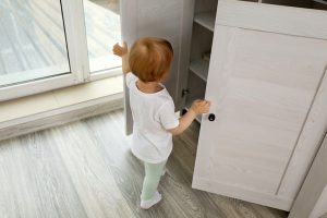 babyproofing checklist baby proofing